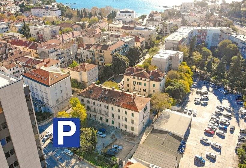 酒店 A Heritage Split