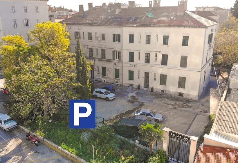 酒店 A Heritage Split