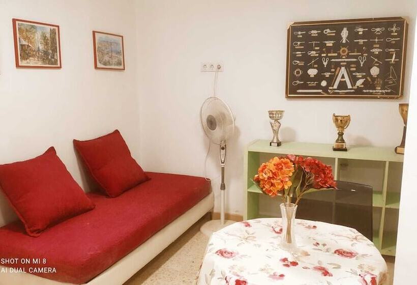 호스텔 Hostal Estudios