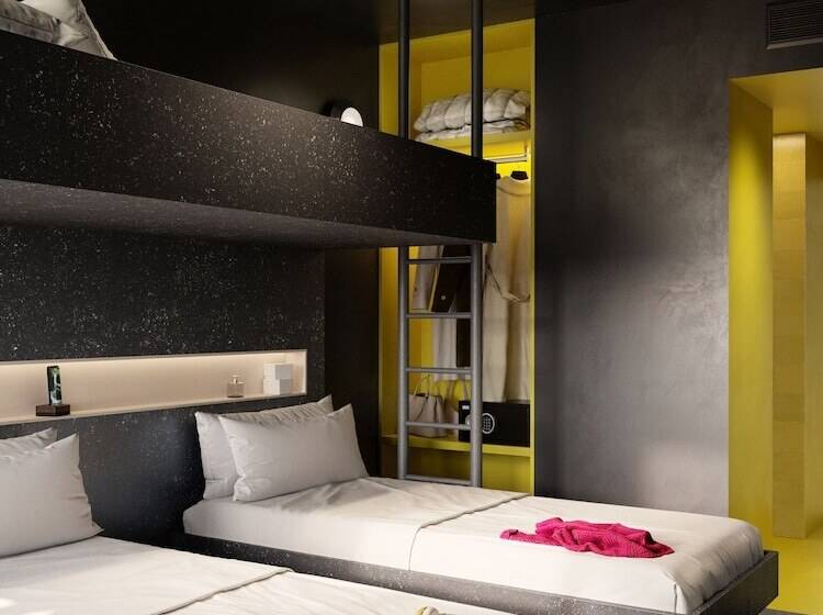 Amistat City Hostel Barcelona