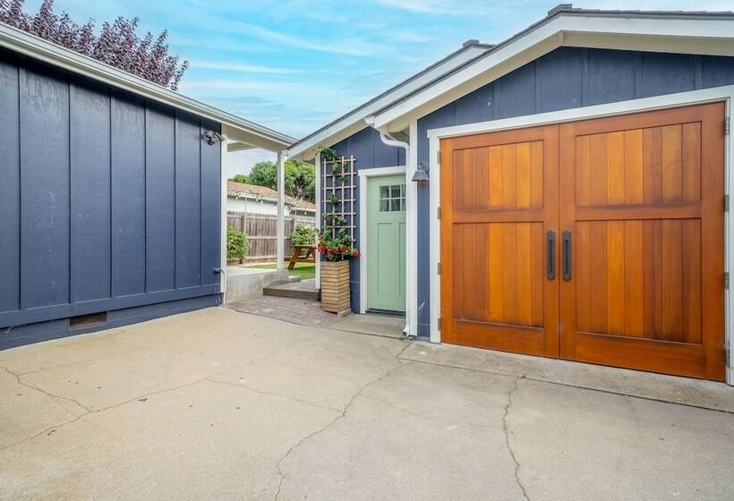 Charming 2 Bdr Seaside Cottage 5 Min To Beach!