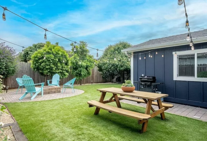 Charming 2 Bdr Seaside Cottage 5 Min To Beach!