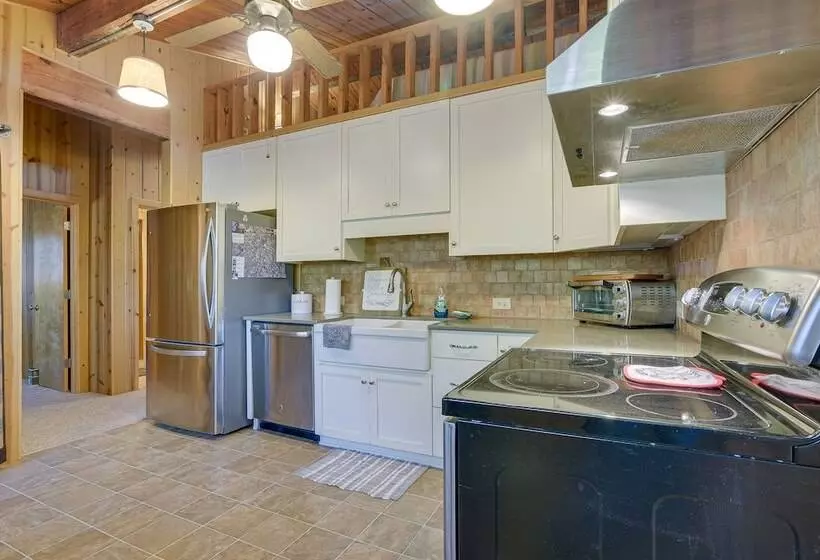 Cozy Lakefront Cabin In Semora W/ Large Dock!