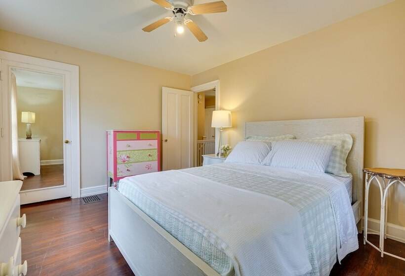 Cozy Zanesville Home ~ 9 Mi To Dillon State Park!