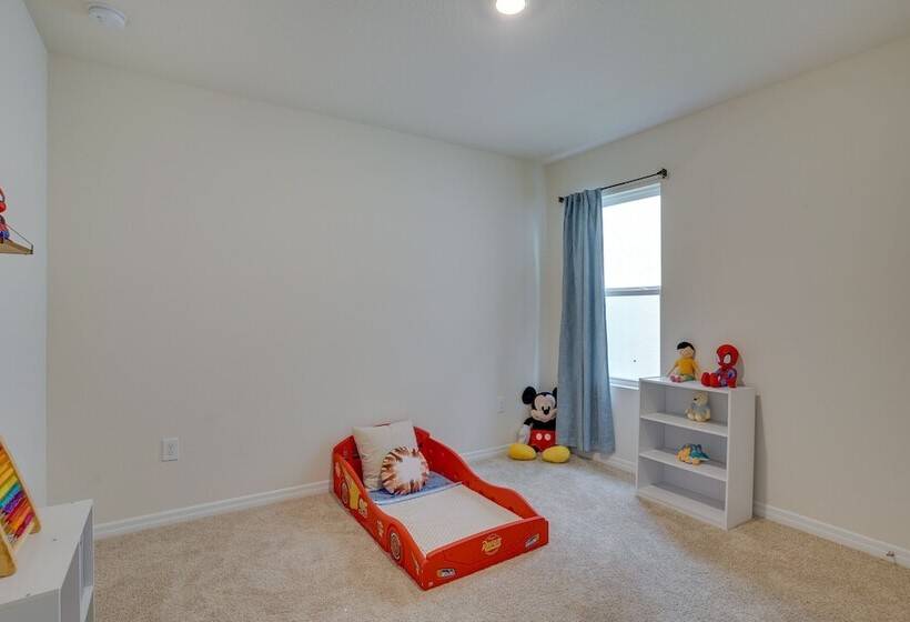 Family Friendly Eagle Lake Home, 7 Mi To Legoland!