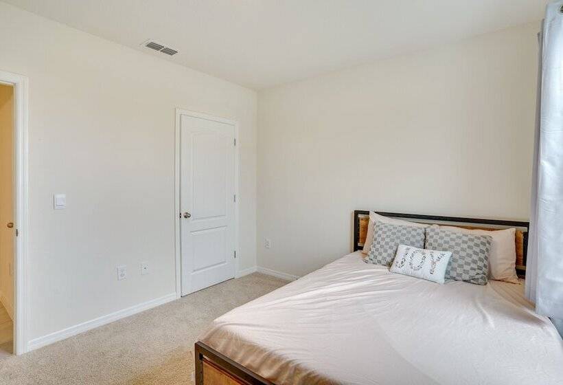 Family Friendly Eagle Lake Home, 7 Mi To Legoland!