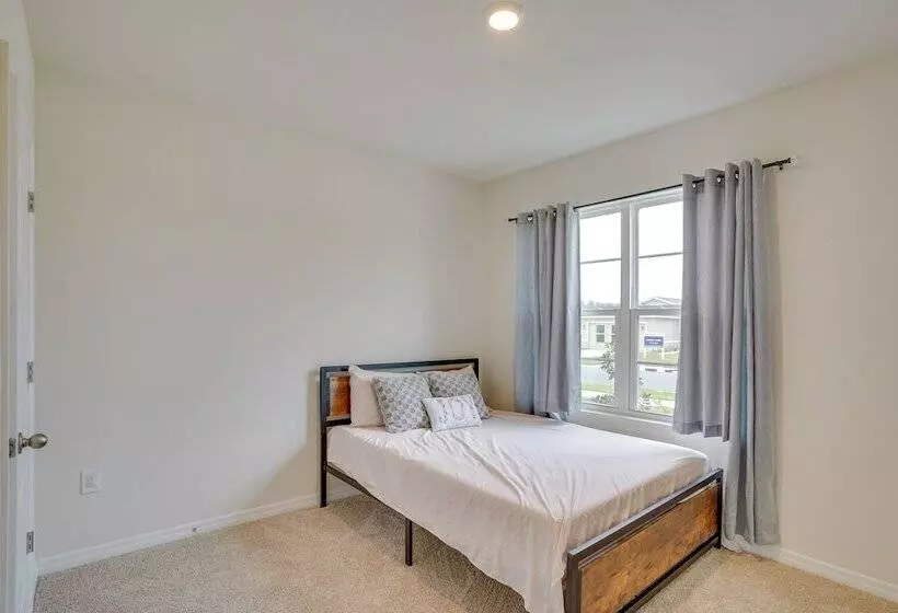 Family Friendly Eagle Lake Home, 7 Mi To Legoland!
