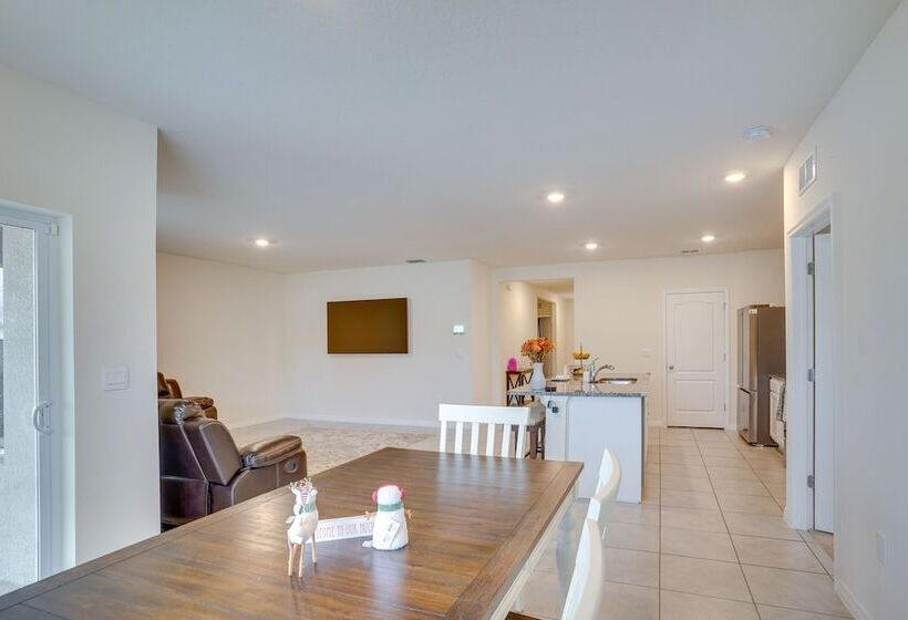 Family Friendly Eagle Lake Home, 7 Mi To Legoland!