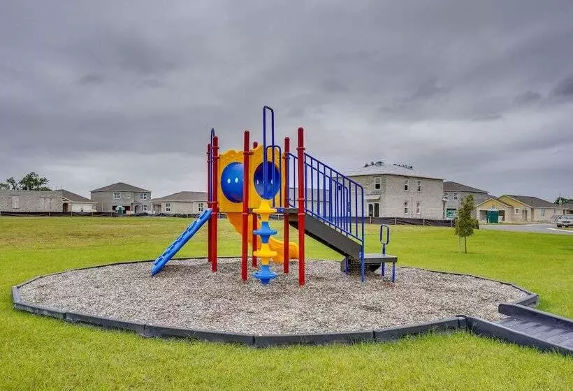 Family Friendly Eagle Lake Home, 7 Mi To Legoland!
