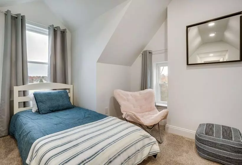 Family Friendly Hatfield Home: 3 Mi To Downtown!