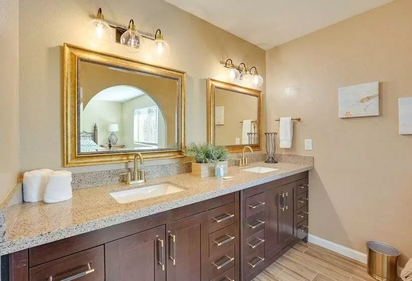 Glendale Oasis W/ Private Pool, Patio & Fireplace!