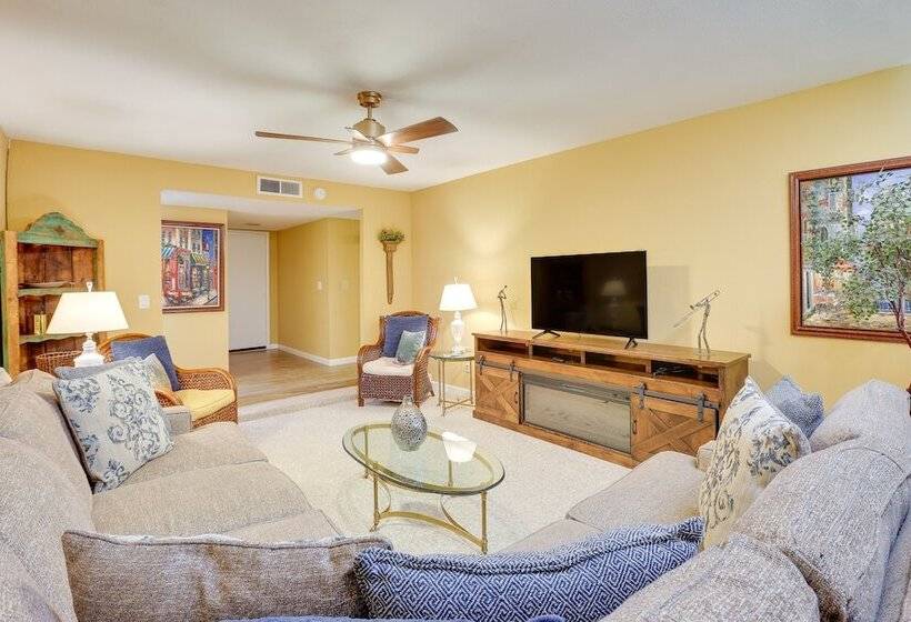 Glendale Oasis W/ Private Pool, Patio & Fireplace!