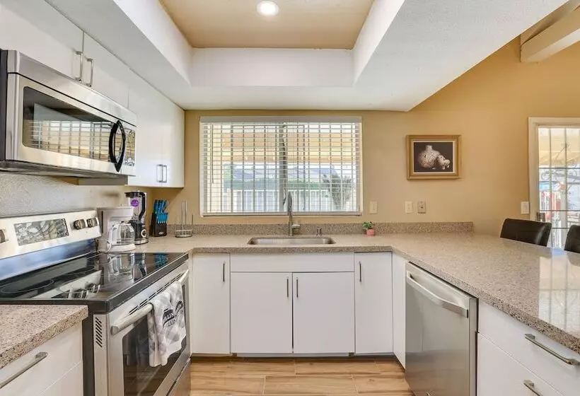 Glendale Oasis W/ Private Pool, Patio & Fireplace!