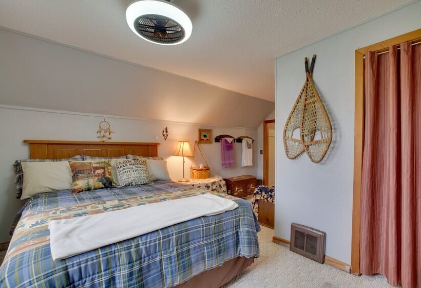 Harmony Home W/ Fire Pit: 5 Mi To Niagara Cave!