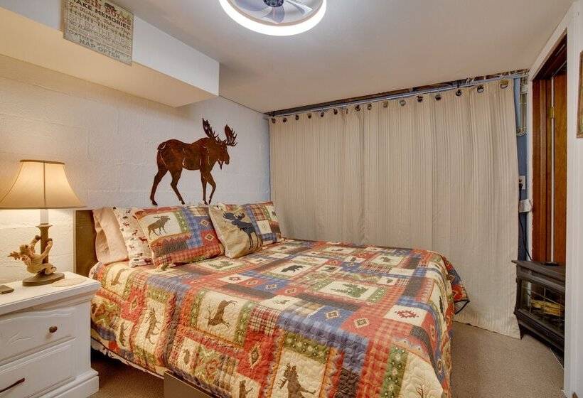 Harmony Home W/ Fire Pit: 5 Mi To Niagara Cave!