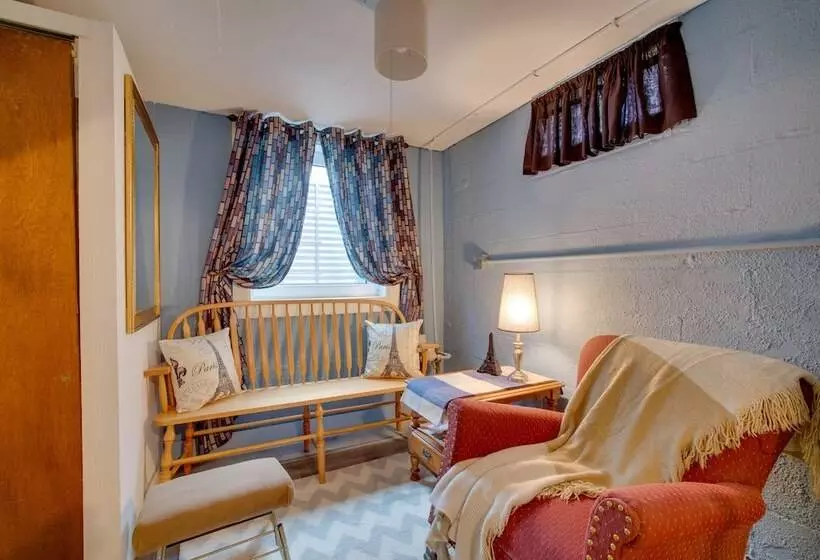 Harmony Home W/ Fire Pit: 5 Mi To Niagara Cave!