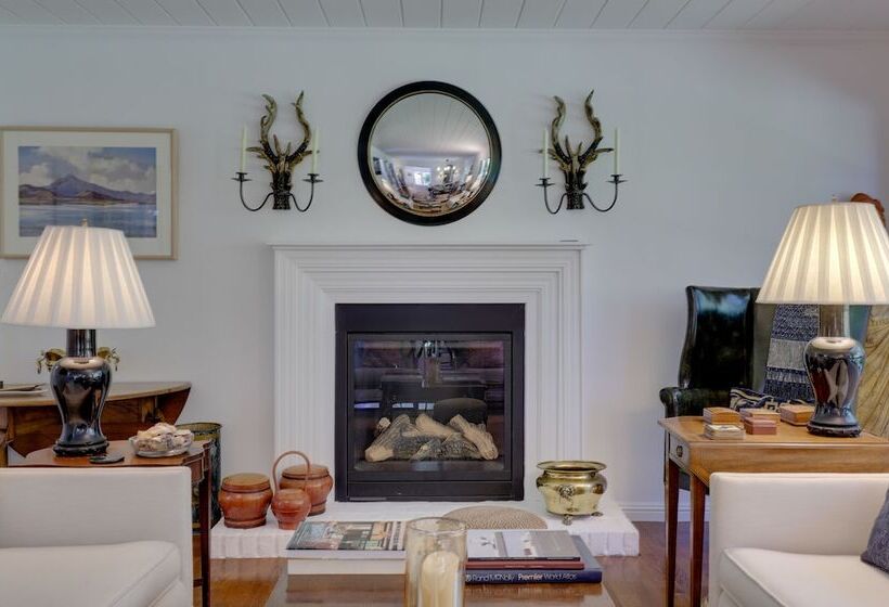 Heavenly Sonoma Country Home: Garden, Pool & Spa!