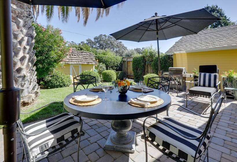 Heavenly Sonoma Country Home: Garden, Pool & Spa!