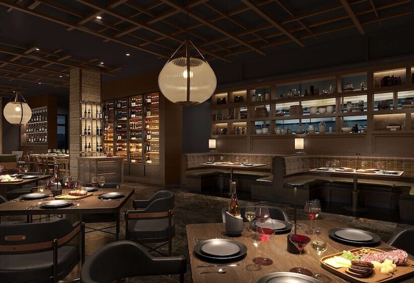 ホテル Cloudland At Mclemore Resort Lookout Mountain, Curio By Hilton