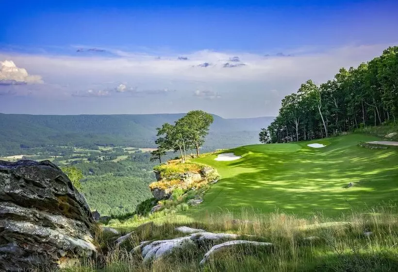 Hotelli Cloudland At Mclemore Resort Lookout Mountain, Curio By Hilton