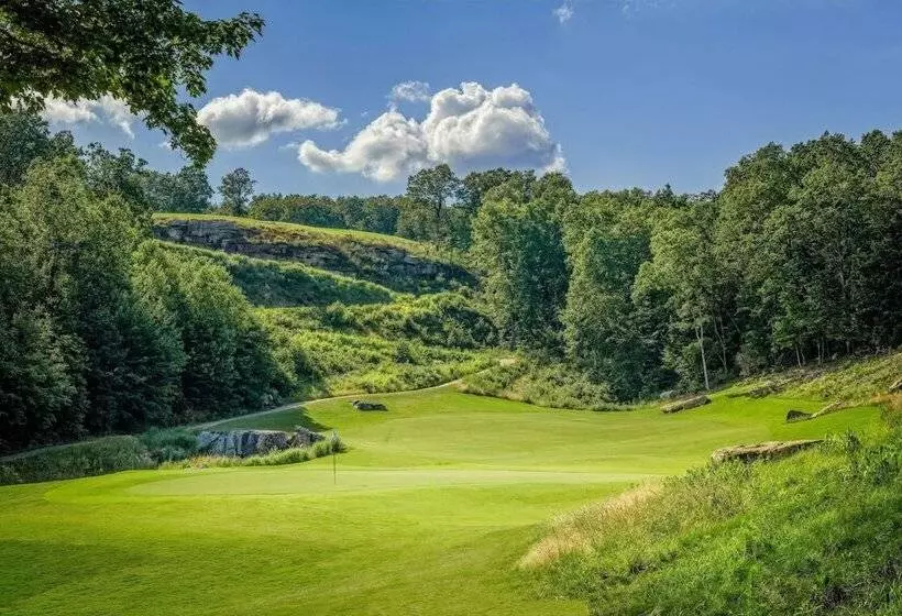 Hotelli Cloudland At Mclemore Resort Lookout Mountain, Curio By Hilton