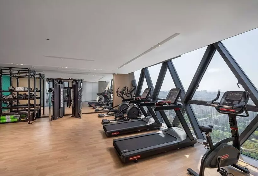 هتل Hilton Garden Inn Nantong Haohe Scenic Area
