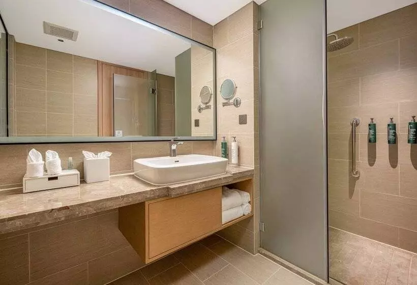 هتل Hilton Garden Inn Nantong Haohe Scenic Area