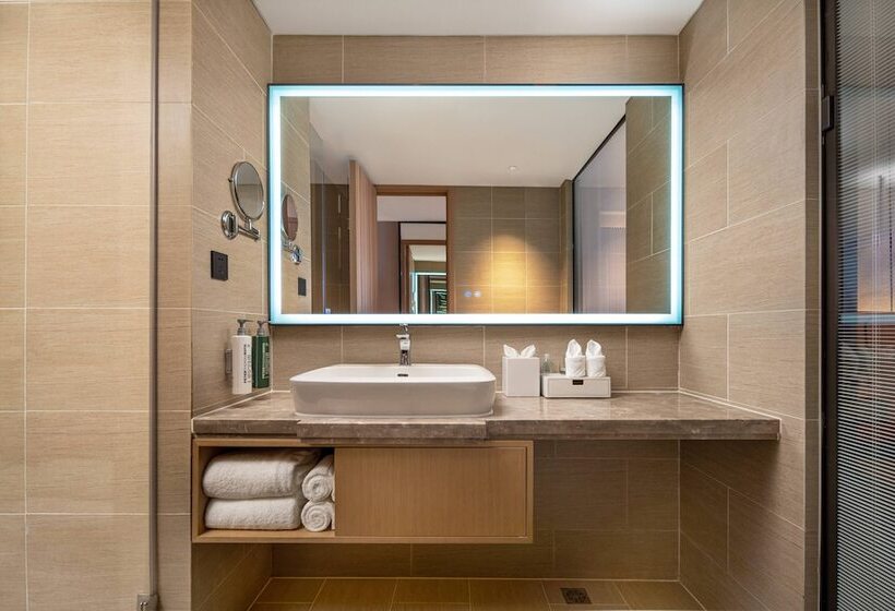 בית מלון כפרי Hilton Garden Inn Nantong Haohe Scenic Area