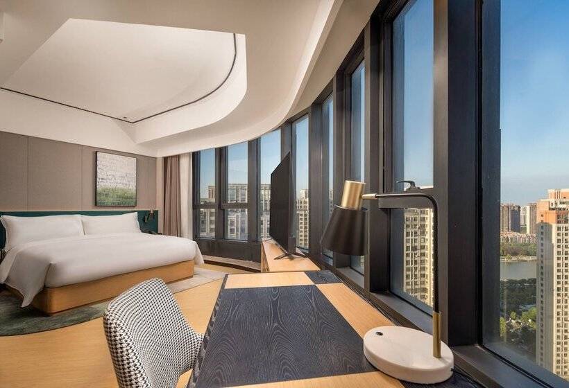 בית מלון כפרי Hilton Garden Inn Nantong Haohe Scenic Area