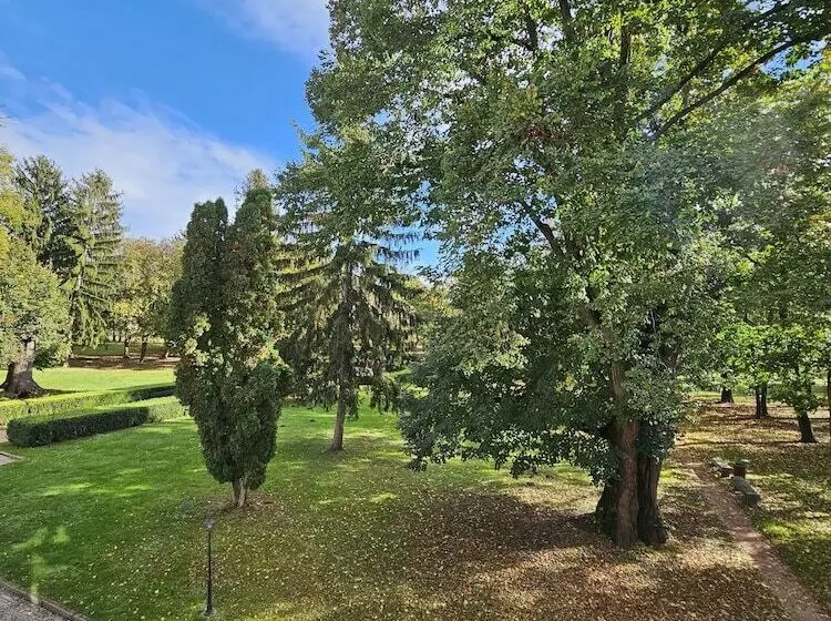 ホテル Kaštieľ Mojmírovce