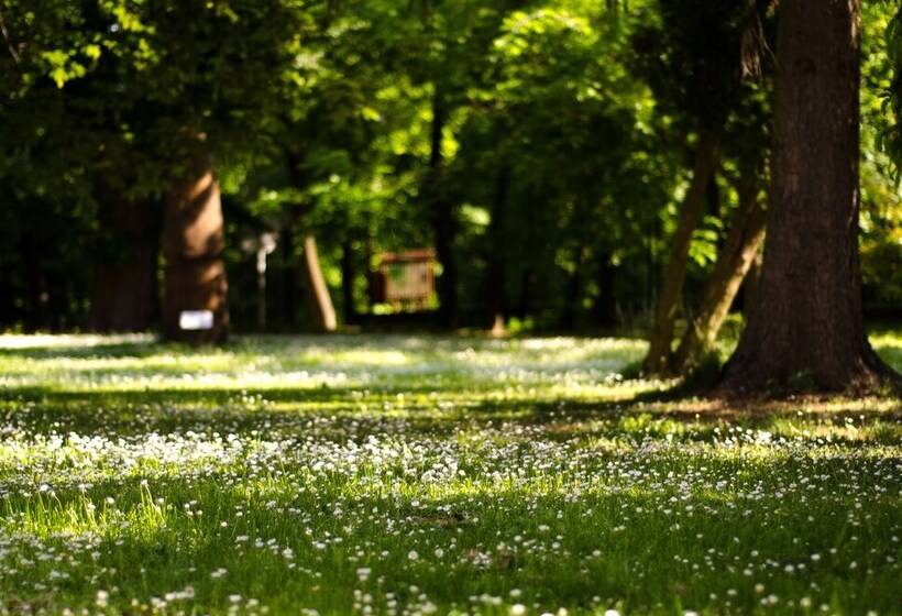 Szálloda Kaštieľ Mojmírovce