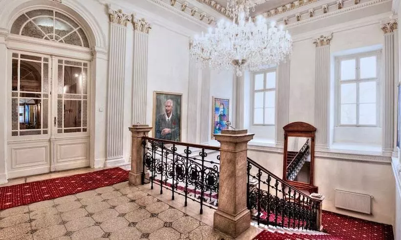 ホテル Kaštieľ Mojmírovce