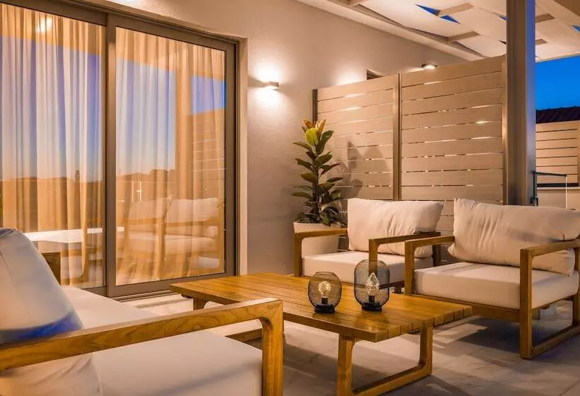 Hotelli Piazza Suites