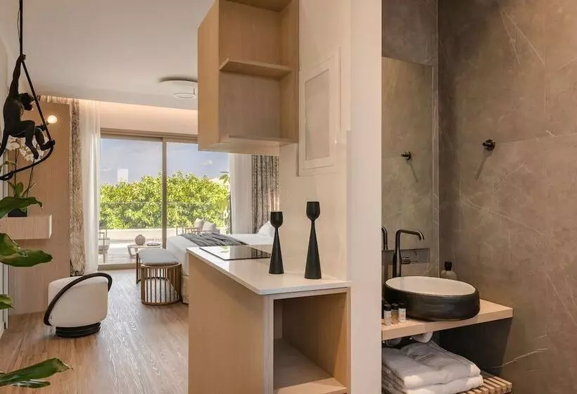 Hotelli Piazza Suites