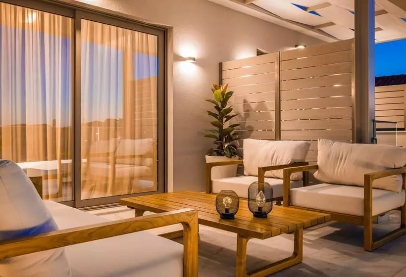 Hotelli Piazza Suites