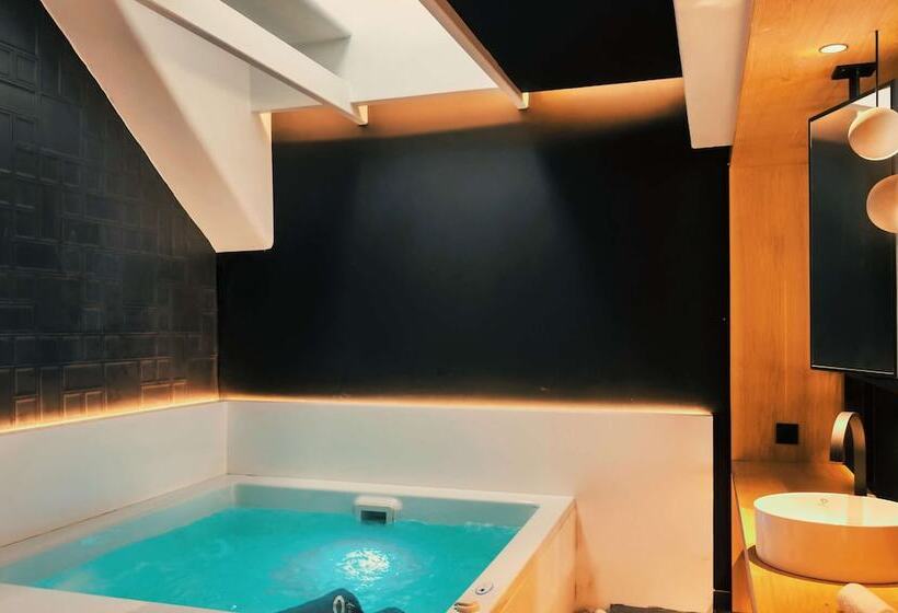 فندق Semeli Coast Mykonos, Curio Collection By Hilton