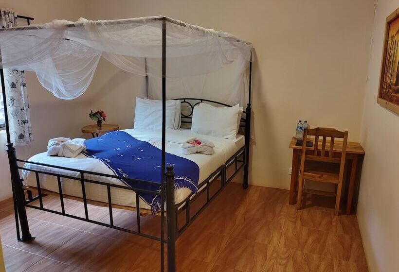 호텔 Tanzanice Farm Lodge