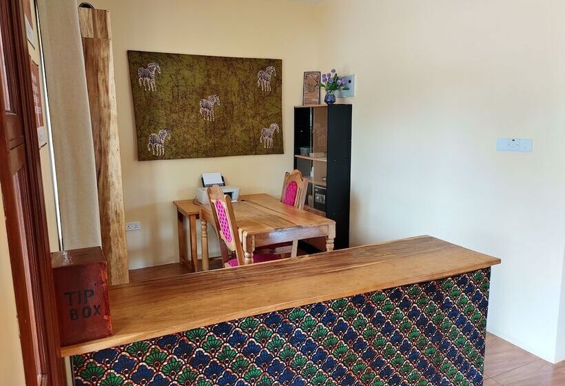 호텔 Tanzanice Farm Lodge