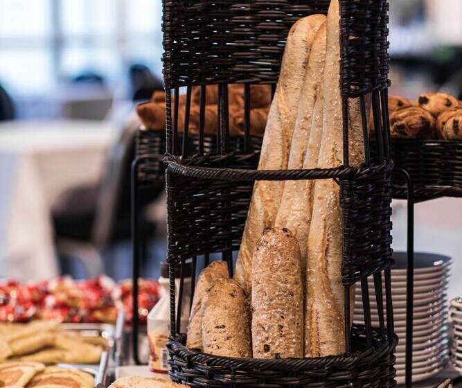 Westotel Taverny   Paris Val D Oise