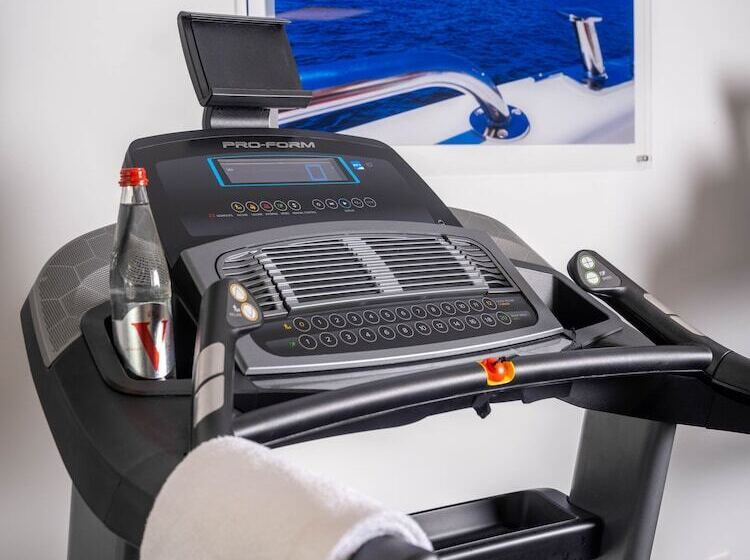 Westotel Taverny   Paris Val D Oise