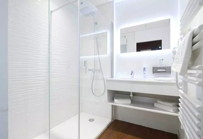 Westotel Taverny   Paris Val D Oise