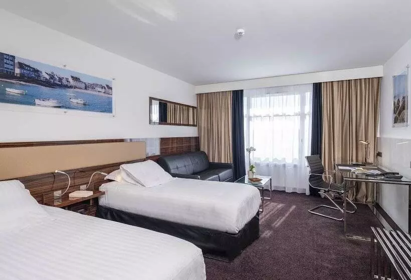 Westotel Taverny   Paris Val D Oise