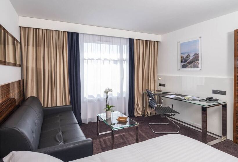 Westotel Taverny   Paris Val D Oise