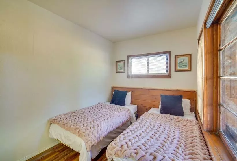 1 Mi To Lake: Home W/ Hot Tub & Gazebo In Big Bear