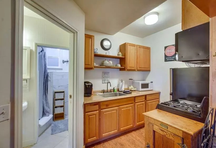 1 Mi To Lake: Home W/ Hot Tub & Gazebo In Big Bear