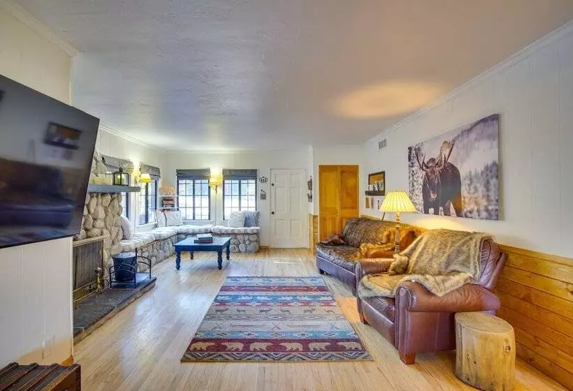 1 Mi To Lake: Home W/ Hot Tub & Gazebo In Big Bear