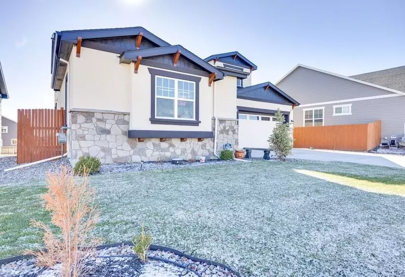 Impressive Peyton Home With Deck!
