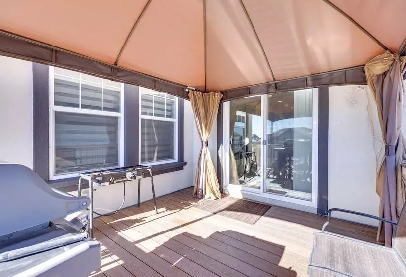 Impressive Peyton Home With Deck!