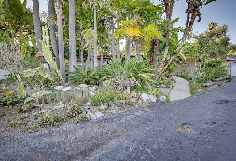 Inviting Vista Home With Pool: 10 Mi To Oceanside!