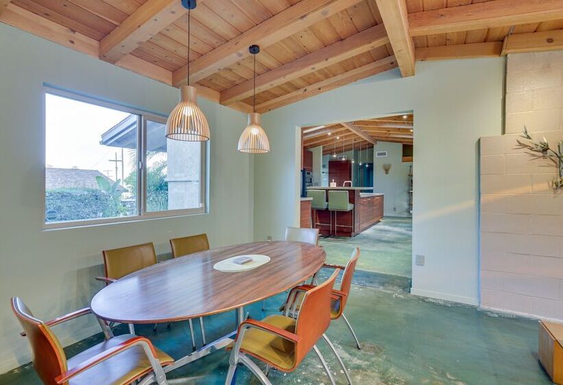 Inviting Vista Home With Pool: 10 Mi To Oceanside!